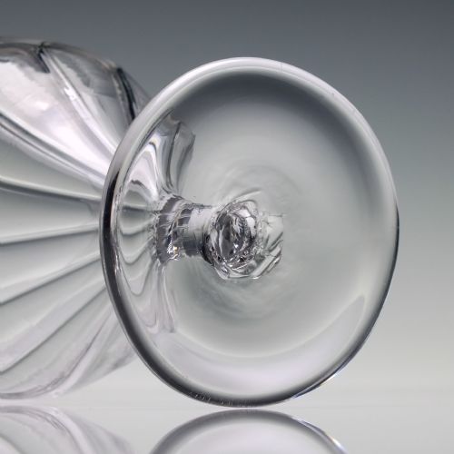 ANTIQUE 18TH CENTURY GEORGIAN PETAL MOULDED GLASS RUMMER C1780 - ADDITIONAL PHOTO 3