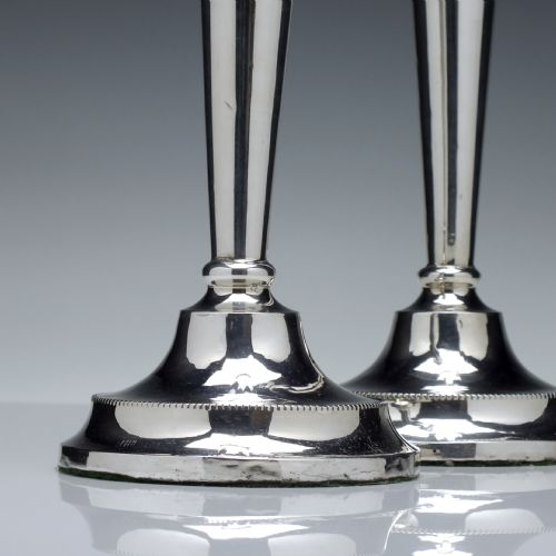PAIR TALL STERLING SILVER CANDLE STICKS BIRMINGHAM 1926 - ADDITIONAL PHOTO 3