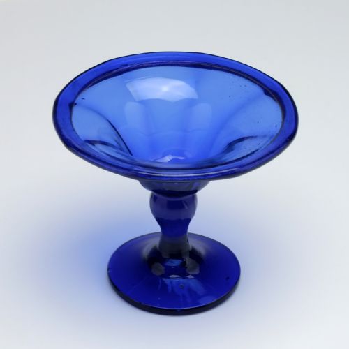RARE 18TH CENTURY BLUE SWEETMEAT GLASS C1760 - ADDITIONAL PHOTO 1