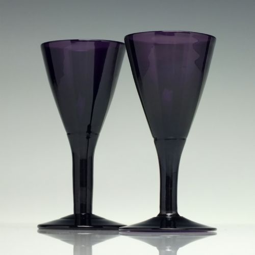 PAIR AMETHYST DRAM GLASSES C1840 EX CHRIS CRABTREE COLLECTION - ADDITIONAL PHOTO 2