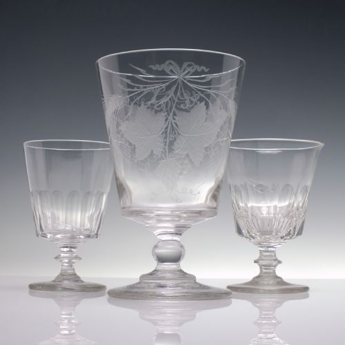 19TH CENTURY ENGRAVED GLASS SERVING RUMMER C1830 - ADDITIONAL PHOTO 1
