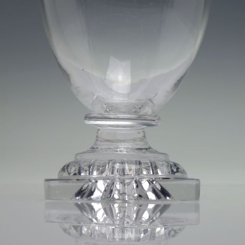 PAIR 19TH CENTURY ENGRAVED GLASS RUMMER WITH LEMON SQUEEZER FEET C1800 - ADDITIONAL PHOTO 4