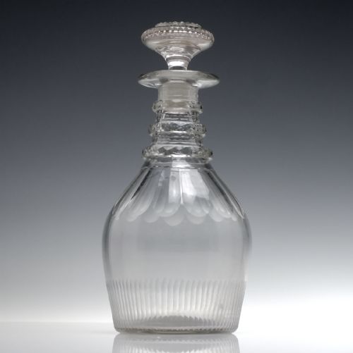 19TH CENTURY CUT GLASS DECANTER C1830 - ADDITIONAL PHOTO 1