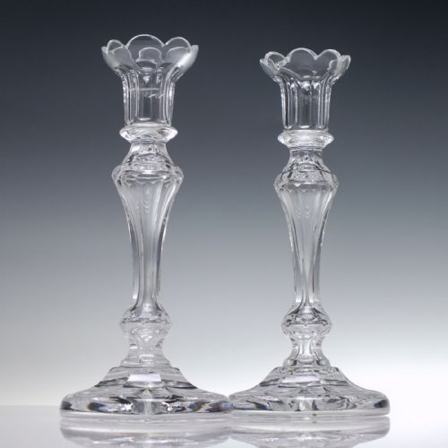 PAIR OF EARLY 20TH CENTURY CRYSTAL GLASS CANDLESTICKS C1900 - ADDITIONAL PHOTO 1