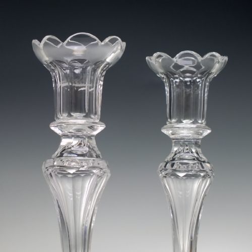 PAIR OF EARLY 20TH CENTURY CRYSTAL GLASS CANDLESTICKS C1900 - ADDITIONAL PHOTO 2