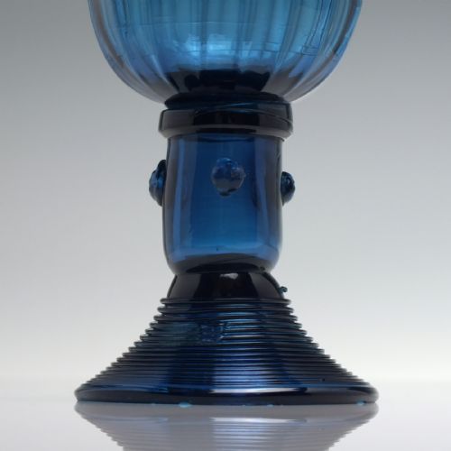 PEACOCK BLUE WINE GLASS WITH RIBBED BOWL AND HOLLOW STEM C1820 - ADDITIONAL PHOTO 5