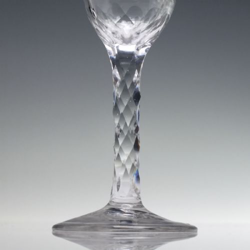 FACET CUT WINE GLASS WITH ENGRAVED TULIPS AND POLISHED DETAILS C1780 - ADDITIONAL PHOTO 9