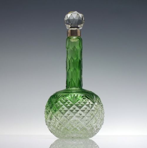 VICTORIAN CUT GREEN GLASS PERFUME BOTTLE WITH SILVER CAP C1875 - ADDITIONAL PHOTO 1