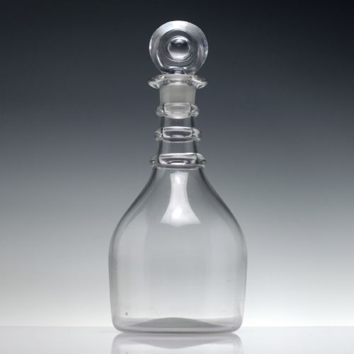 19TH CENTURY CUT GLASS DECANTER C1830 - ADDITIONAL PHOTO 1