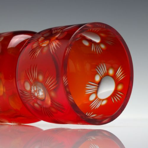 VICTORIAN ENGRAVED CRANBERRY HYACINTH GLASS VASE C1880 - ADDITIONAL PHOTO 4