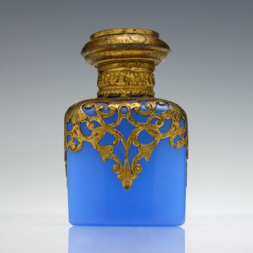 19TH CENTURY FRENCH BLUE OPALINE GLASS PERFUME BOTTLE C1880 - ADDITIONAL PHOTO 2