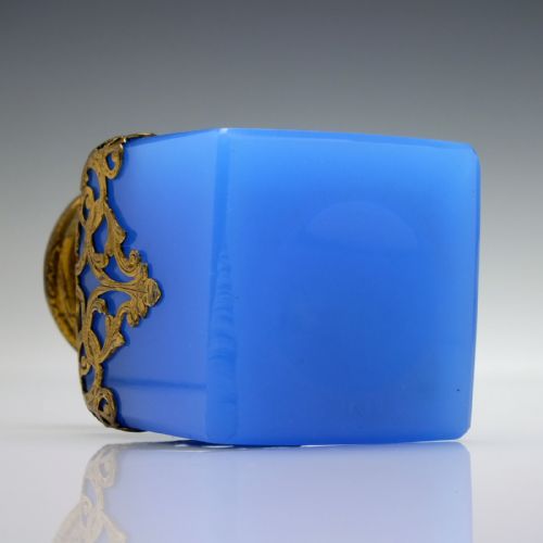 19TH CENTURY FRENCH BLUE OPALINE GLASS PERFUME BOTTLE C1880 - ADDITIONAL PHOTO 4