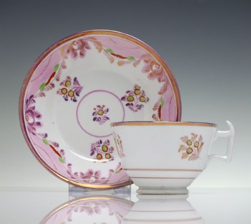 SIX EARLY 19TH CENTURY LONDON STYLE TEA CUPS SAUCERS C1830 - ADDITIONAL PHOTO 1