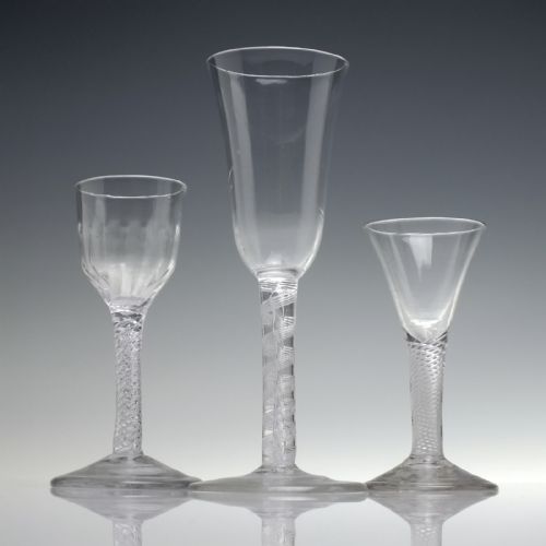ANTIQUE GEORGIAN OPAQUE TWIST ALE GLASS C1760 - ADDITIONAL PHOTO 2