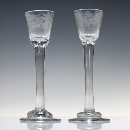 PAIR 18TH CENTURY ENGRAVED PLAIN STEM CORDIAL GLASSES C1750 - ADDITIONAL PHOTO 1