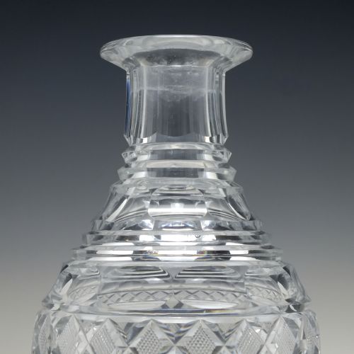 PAIR OF LARGE GEORGIAN BROADBASED TAPER CUT GLASS DECANTER C1815 - ADDITIONAL PHOTO 3