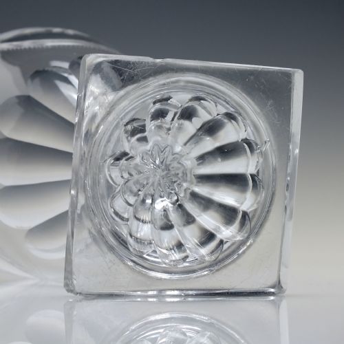 ENGRAVED 19TH CENTURY GLASS RUMMER WITH LEMON SQUEEZER FOOT C1800 - ADDITIONAL PHOTO 5