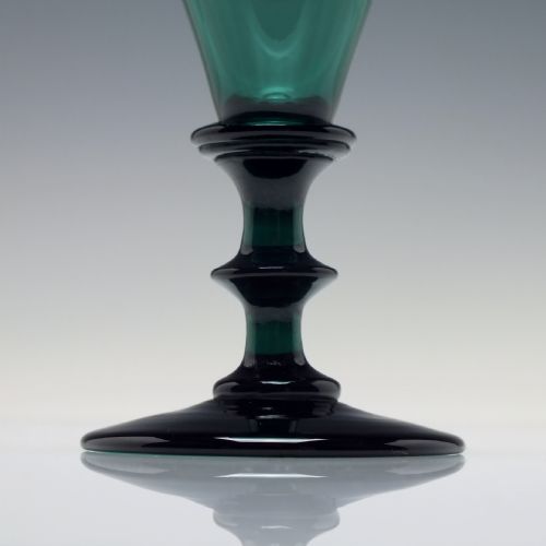 GEORGIAN BRISTOL GREEN WINE GLASS C1820 - ADDITIONAL PHOTO 4