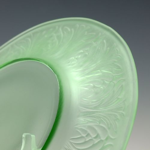 SIX WHEATSHEAF VASELINE GLASS PLATES C1920 - ADDITIONAL PHOTO 4