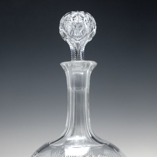 PAIR OF CUT AND ENGRAVED VICTORIAN WINE DECANTERS C1880 - ADDITIONAL PHOTO 6
