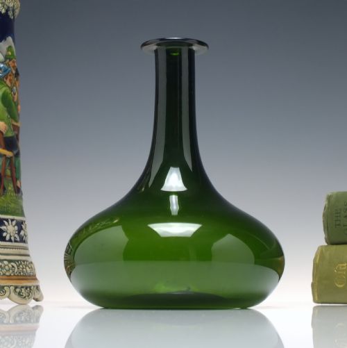 GEORGIAN BRISTOL GREEN GLASS MELL DECANTER C1830 - ADDITIONAL PHOTO 1