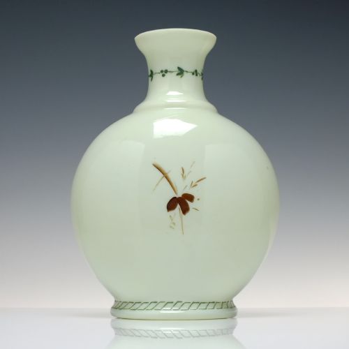 VICTORIAN OPALINE AND HAND PAINTED ENAMELLED GLASS VASE C1870 - ADDITIONAL PHOTO 2