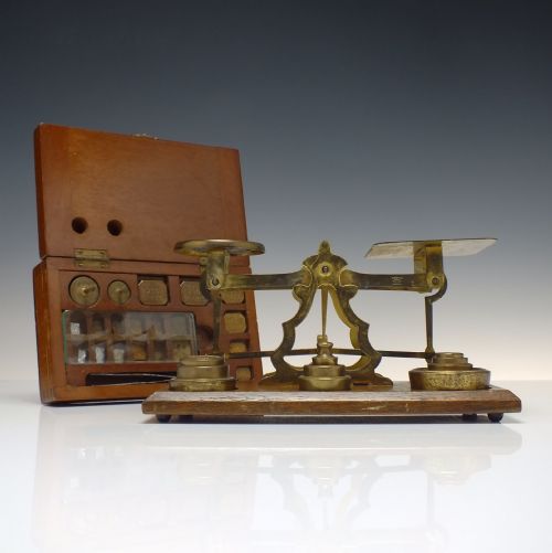 antique victorian postal scales and set of avery apothecary weights in original box c1880 - CATEGORY: ANTIQUE MISCELLANEOUS - DATED VICTORIAN