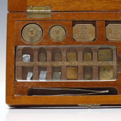 ANTIQUE VICTORIAN POSTAL SCALES AND SET OF AVERY APOTHECARY WEIGHTS IN ORIGINAL BOX C1880 - ADDITIONAL PHOTO 5