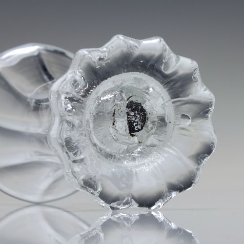 18TH CENTURY SCHNAPPS GLASS WITH OVERSEWN FOOT C1770 - ADDITIONAL PHOTO 3