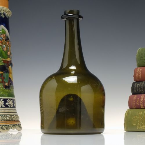 18th century mallet amber glass wine bottle c1740 - CATEGORY: ANTIQUE GLASS - DATED GEORGIAN