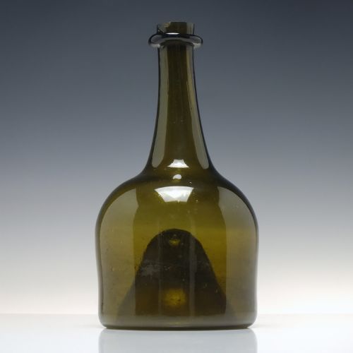 18TH CENTURY MALLET AMBER GLASS WINE BOTTLE C1740 - ADDITIONAL PHOTO 1