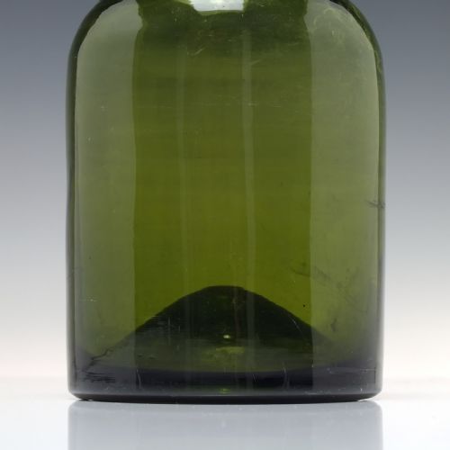 18TH CENTURY TRANSITIONAL GREEN MALLET GLASS WINE BOTTLE C1760 - ADDITIONAL PHOTO 4
