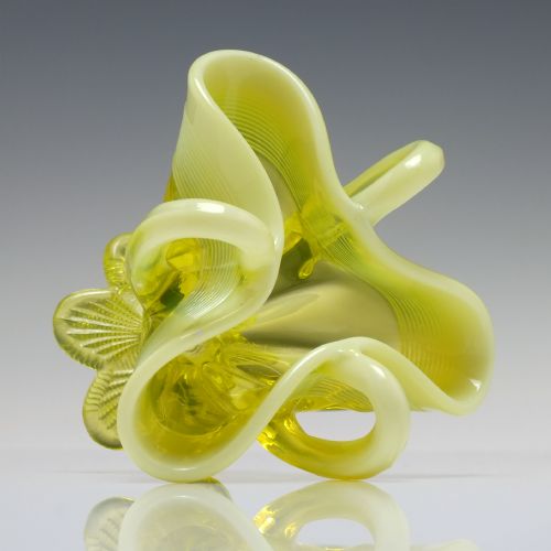 DAVIDSON PRIMROSE VASELINE GLASS 'LADY CAROLINE' BOWL C1890 - ADDITIONAL PHOTO 3