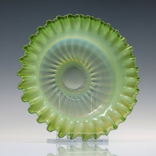 VICTORIAN VASELINE OPALESCENT GLASS STRAWBERRY PLATE C1880 - ADDITIONAL PHOTO 1