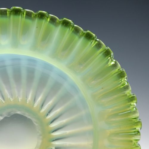 VICTORIAN VASELINE OPALESCENT GLASS STRAWBERRY PLATE C1880 - ADDITIONAL PHOTO 3