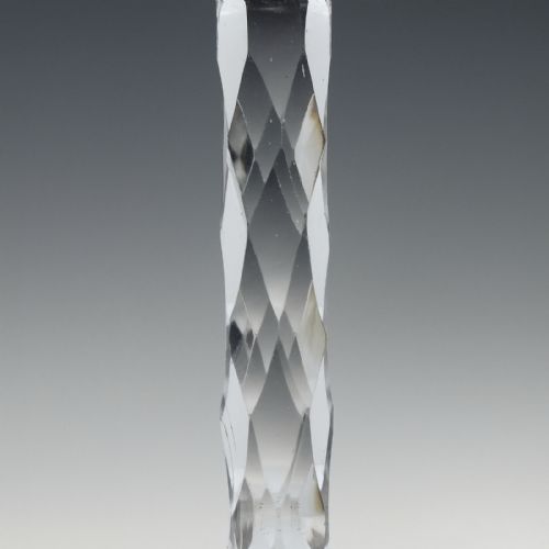RARE FACET CUT ENGRAVED WINE GLASS WITH FOLDED FOOT C1750 - ADDITIONAL PHOTO 6