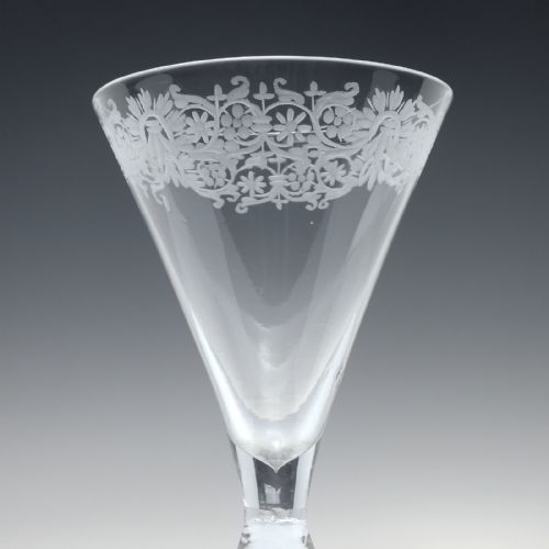ENGRAVED NEO CLASSICAL LIGHT BALUSTER WINE GLASS WITH DROP KNOP C1750 - ADDITIONAL PHOTO 3