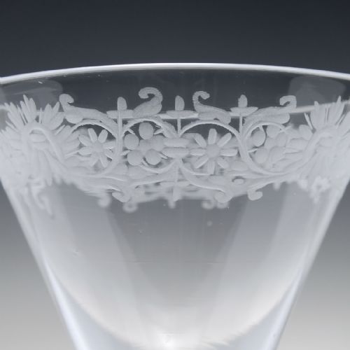 ENGRAVED NEO CLASSICAL LIGHT BALUSTER WINE GLASS WITH DROP KNOP C1750 - ADDITIONAL PHOTO 5