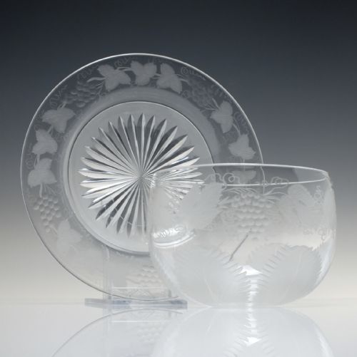 19th century richardson engraved glass finger bowl and plate stand c1880 - CATEGORY: ANTIQUE GLASS - DATED VICTORIAN