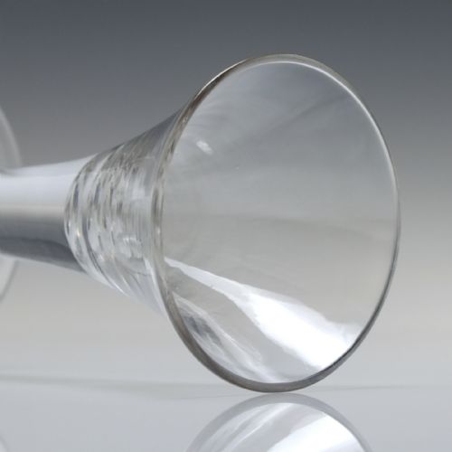 18TH CENTURY GEORGIAN PLAIN STEM DRAM GLASS C1750 - ADDITIONAL PHOTO 4