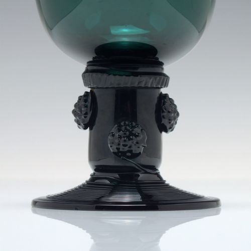 GEORGIAN BRISTOL GREEN WINE ROEMER GLASS WITH HOLLOW STEM C1820 - ADDITIONAL PHOTO 3