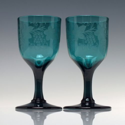 PAIR ENGRAVED GEORGIAN BRISTOL BLUE WINE GLASSES C1820 - ADDITIONAL PHOTO 1