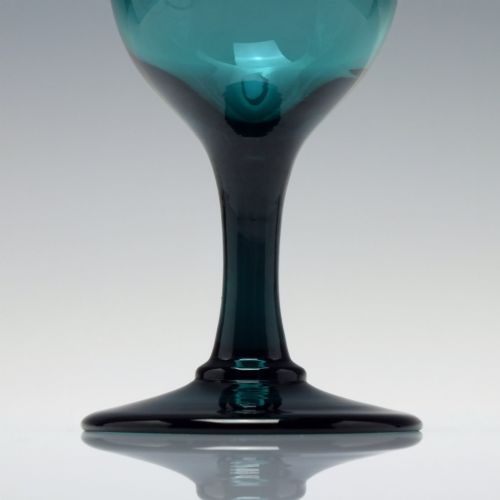 PAIR ENGRAVED GEORGIAN BRISTOL BLUE WINE GLASSES C1820 - ADDITIONAL PHOTO 3