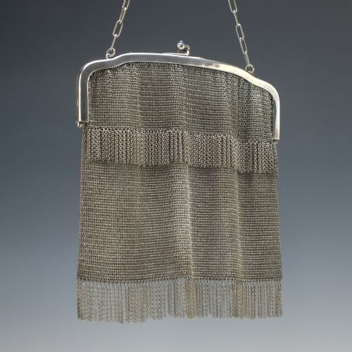GERMAN SILVER PLATED ART NOUVEAU MESH CHAIN CLUTCH PURSE C1920 - ADDITIONAL PHOTO 1