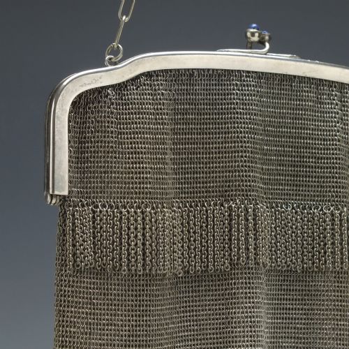 GERMAN SILVER PLATED ART NOUVEAU MESH CHAIN CLUTCH PURSE C1920 - ADDITIONAL PHOTO 7