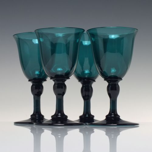 SET OF FOUR GEORGIAN BRISTOL GREEN WINE GLASSES C1820 - ADDITIONAL PHOTO 2