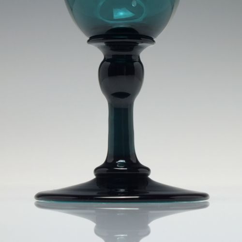 SET OF FOUR GEORGIAN BRISTOL GREEN WINE GLASSES C1820 - ADDITIONAL PHOTO 4