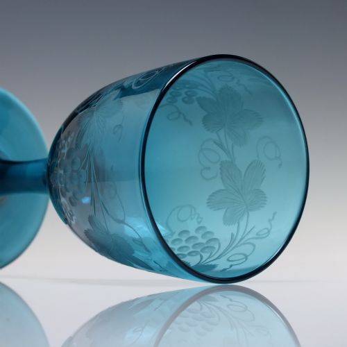 SIX ENGRAVED PEACOCK BLUE GEORGIAN REGENCY WINE GLASSES C1820 - ADDITIONAL PHOTO 5