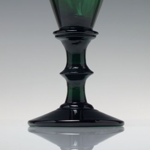 GEORGIAN BRISTOL GREEN WINE GLASS C1820 - ADDITIONAL PHOTO 2