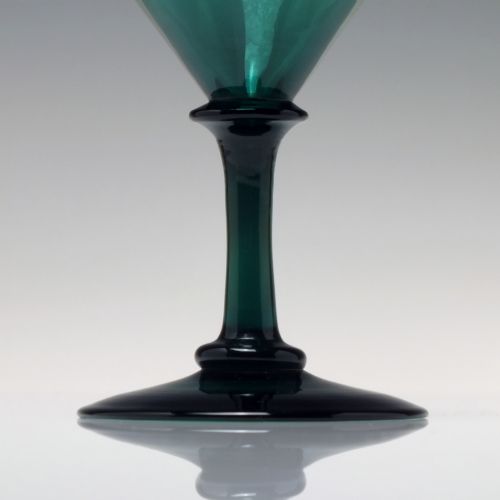ENGRAVED 19TH CENTURY TURQUOISE WINE GLASS C1820 - ADDITIONAL PHOTO 3